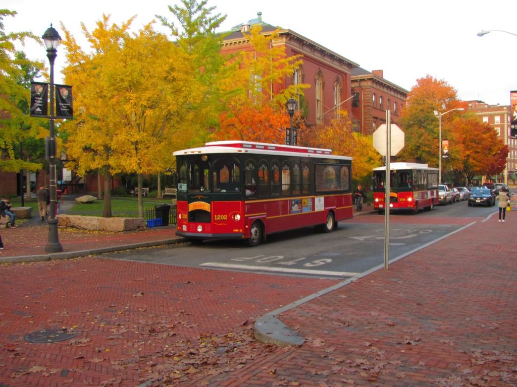 Salem Trolley Tours 